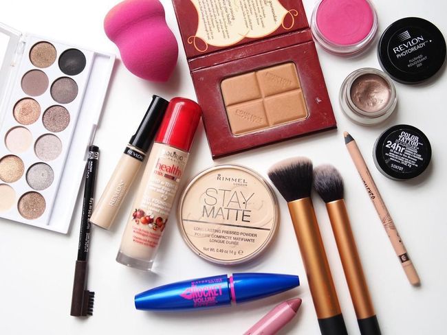 7 Produk Make-Up Ini Akan Membantu Kamu yang Masih Pemula