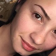Dapatkan Tampilan Cantik Natural dari Alat Make-Up Dasar Berikut Ini