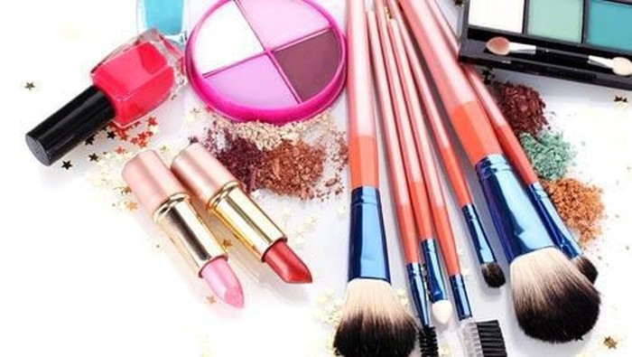 Ini Dia ! Makeup untuk Wajah Berjerawat