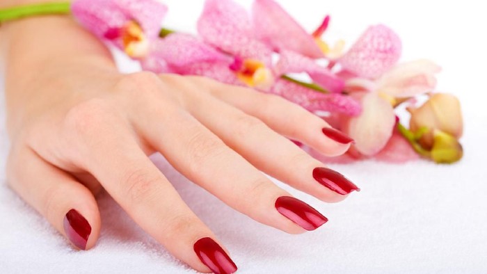 Tutorial Praktis Melakukan Manicure di Rumah