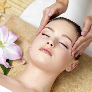 Facial Spa Sebagai Proses Peremajaan Kulit