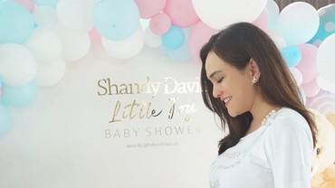 Shandy Aulia Pilih Gelar Baby Shower Bareng Anak Panti Asuhan