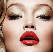 Trik Mudah Agar Lipstick Tahan Seharian