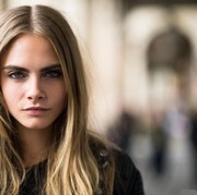 Tiru Gaya Makeup Cara Delevingne