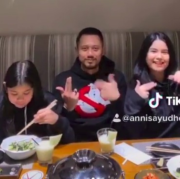Gagal 3 Kali, Ini Aksi Tik Tok Ala AHY dan Annisa Pohan