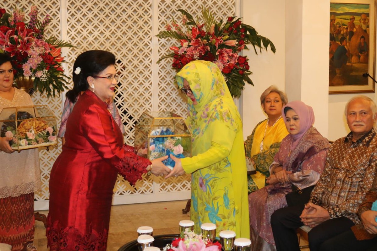 Putra Tutut Soeharto&comma; Danny Bimo Hendro Utomo atau lebih dikenal dengan nama Danny Rukmana akan segera melepas status lajangnya pada 15 Februari mendatang&period;