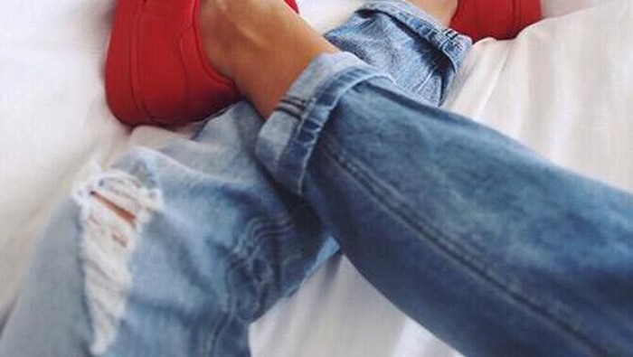 Mix Match Sneakersmu dengan Beragam Style Outfit