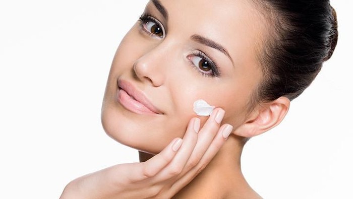 Tips Mengaplikasikan Pelembab Kulit Dengan Sempurna