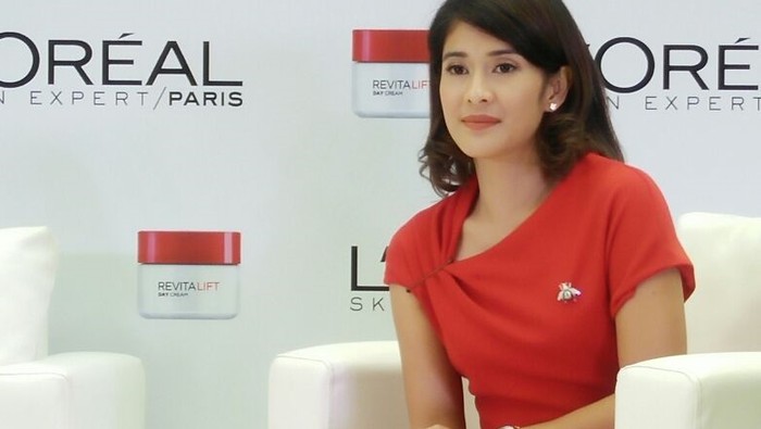 Cara Menjaga Kecantikan Kulit ala Dian Sastro yang Seharusnya Wajib Dilakukan