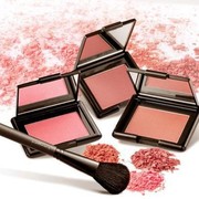 Tips Memilih Blush On Sesuai Warna Kulit