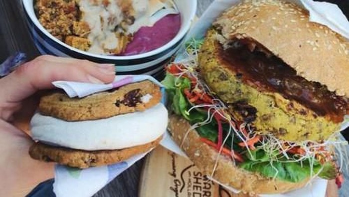 Cara Makan Junk Food Secara Sehat Saat Diet