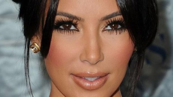 Tutorial Makeup ala Kim Kardashian