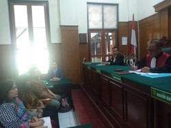 Ahli Hukum Islam dan Dokter Dihadirkan Pada Sidang Ganti Kelamin di Surabaya