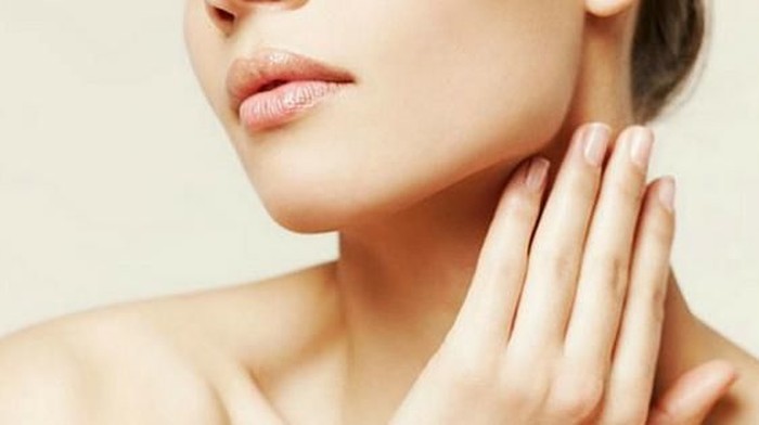 Hanya 15 Menit untuk Putihkan Leher yang Hitam