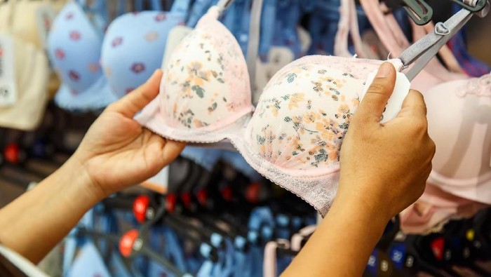 Begini Cara Memilih Bra yang Nyaman dan Mampu Pertahankan Bentuk Payudara Ideal