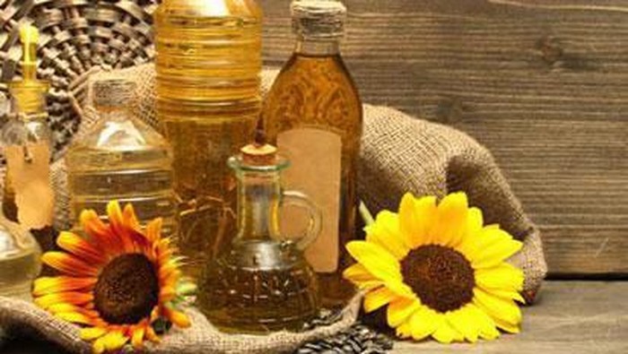 Punya Castor Oil Di Rumah Manfaatkan Sebagai Minyak Kecantikan Yuk