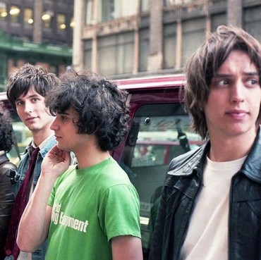 Lirik Lagu You Only Live Once - The Strokes