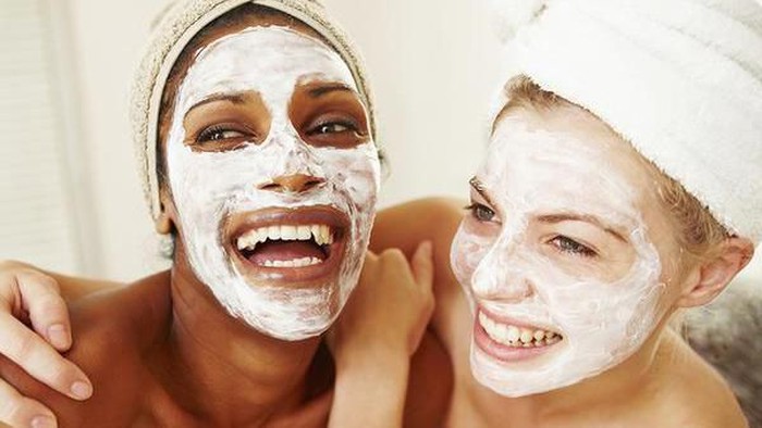 3 DIY Facial Wash Hanya dengan Yogurt yang Ampuh Atasi Kulit Kering