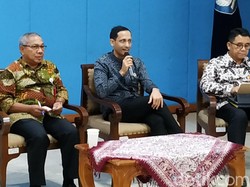 Pantau Dana BOS, Nadiem Minta Sekolah Laporan Online dan Pajang di Mading