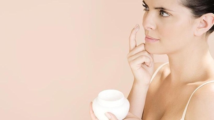 6 Produk Skincare Ampuh Untuk Mengatasi Masalah Kulit Kering