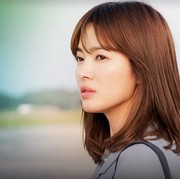 Ternyata, Begini Cara Bikin Make Up Ala Song Hye Kyo di Drama Descendants of the Sun