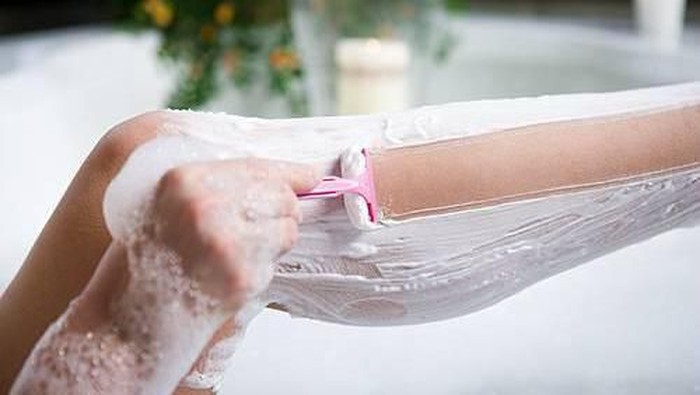 Tips Kaki Mulus Setelah Cukur