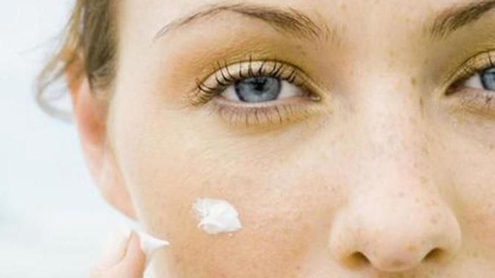 Produk Anti-Aging Drugstore yang Selalu Direkomendasikan Dermatologist