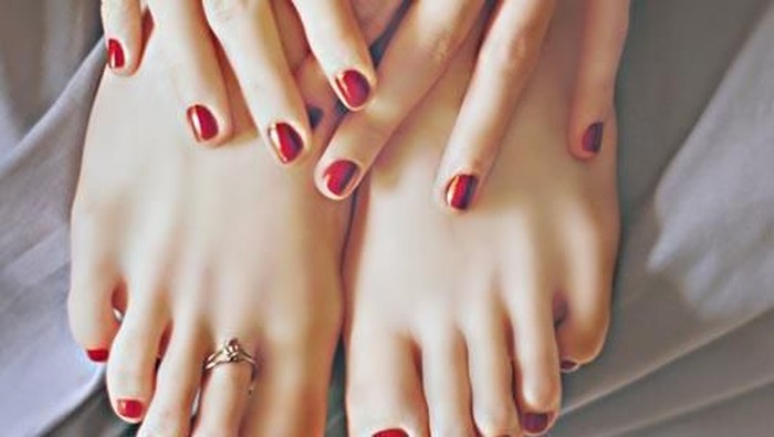 Kebiasaan yang Bisa Membuat Kaki Mulus dan Cerah