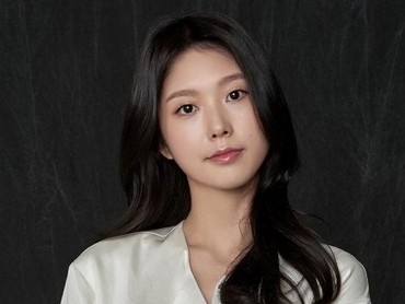 6 Potret Cantik Aktris K-Drama Goblin Go Soo Jung yang Meninggal Dunia