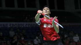 Drawing All England: Jonatan Dikerubungi Unggulan Denmark