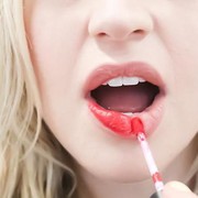Kesalahan Pemakaian Liquid Lipstick Yang Sering Dilakukan