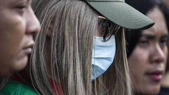 Polisi akan mempertemukan Lucinta Luna dengan seorang pemilik salon berinisial IF yang diduga memasok narkoba untuk Luna.