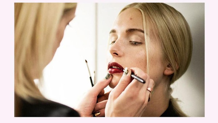 Maksimalkan Tampilan Bibir dengan Trik Rahasia dari Para Profesional
