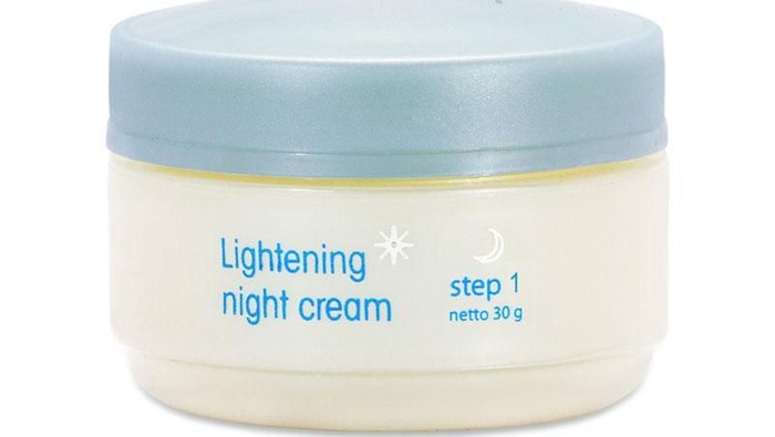 Wardah Lightening Night Cream ampuh gak ya untuk mencerahkan wajah di malam hari?? Wardah Lightening Night Cream ampuh gak ya untuk mencerahkan wajah di malam hari??