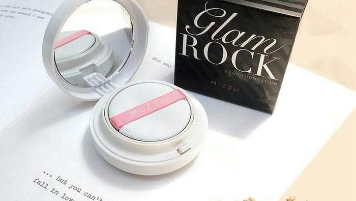 Mizzu Glam Rock Aqua Foundation, Cushion Lokal yang Murah dan Cocok Untuk Kulit Wanita Indonesia