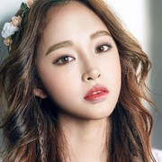 Mau Belajar Make Up tapi Cuma Punya 5 Produk? Bisa Banget!