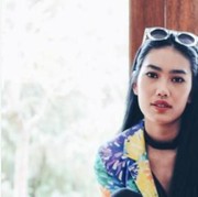 Kacamata Lucu dan Unik ala Alika Islamadina