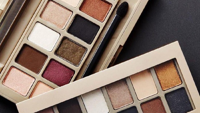 Penasaran! Eyeshadownya Maybelline Itu Recommended Gak Ya?? Penasaran! Eyeshadownya Maybelline Itu Recommended Gak Ya??
