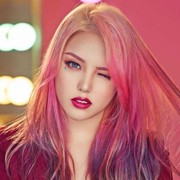 Wajib Tahu Nih, Trend Makeup di Tahun 2018 yang Makin Playful dan Berani