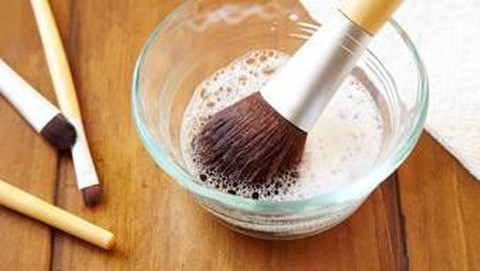 Brush Makeup Awet Lama Dengan Tips Mudah Brush Makeup Awet Lama Dengan Tips Mudah