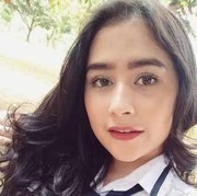 Bagaimana cara menebalkan alis secara alami?