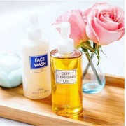 Cleansing oil yang bagus apa ya?