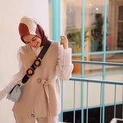 Hijabers, Ini Trik Supaya Padu Padan Busana Warna Netralmu Bikin Pangling dan Gak Membosankan!
