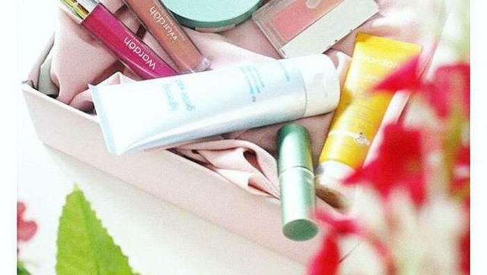 Jadi Favorit Perempuan Indonesia, Ini Dia Makeup Wardah Paling Laris Sepanjang 2017!