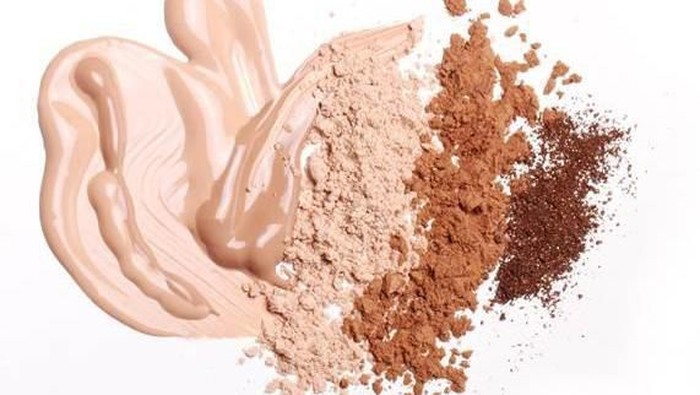 Beli Foundation Salah Warna? Yuk Ubah Menjadi Lebih Pas dengan 4 Hacks Berikut Ini!
