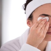 Ladies, Apa ya make up remover yang bagus dan gak mahal??