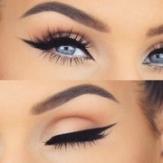 Ladies, Trik Mudah Ini Bisa Memudahkanmu Menggambar Eyeliner, Lho!