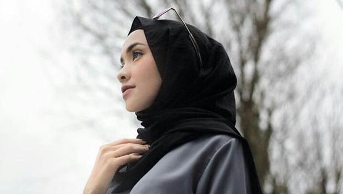Punya Kulit Kering? Cobain Produk Wardah yang Paling Ampuh Ini! Punya Kulit Kering? Cobain Produk Wardah yang Paling Ampuh Ini!
