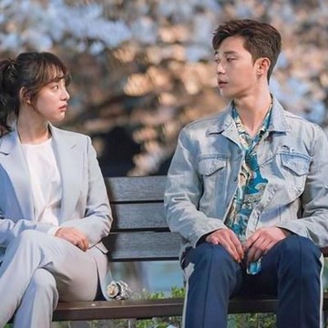 img-title Misterius Tapi Bikin Gemes, Begini Cara Mendekati Cowok Introvert yang Bisa Kamu Coba!
