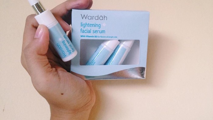 Ada yang pakai Wardah Lightening Facial Serum? Beneran bisa memutihkan wajah kah? Ada yang pakai Wardah Lightening Facial Serum? Beneran bisa memutihkan wajah kah?